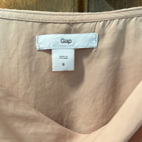 Lightweight Dress - Picture 2 of 3